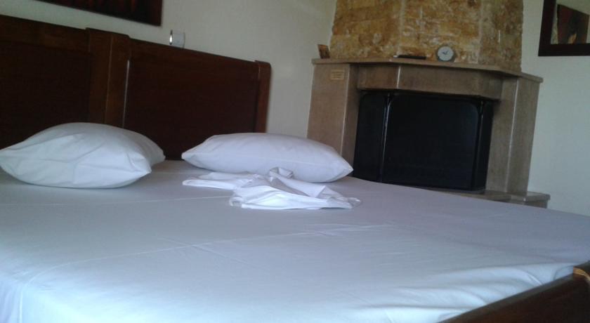 Guesthouse Adonis Loutraki (Pella) Quarto foto