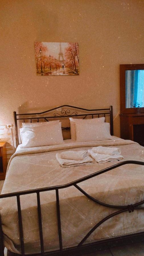 Guesthouse Adonis Loutraki (Pella) Exterior foto