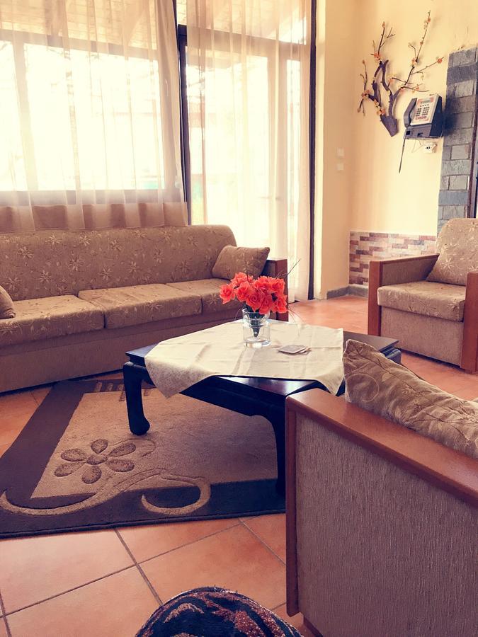 Guesthouse Adonis Loutraki (Pella) Exterior foto